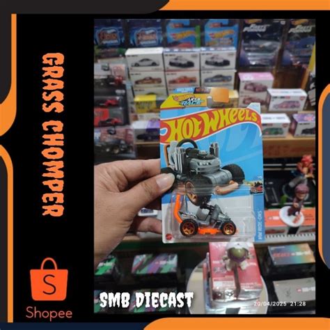 Jual HOT WHEELS GRASS CHOMPER LOT D Shopee Indonesia