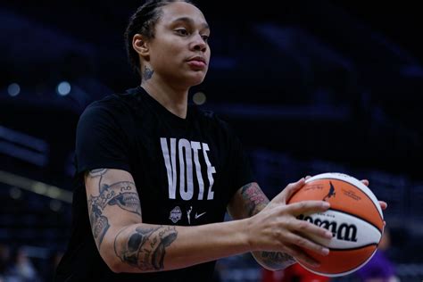 Brittney Griner Shares Glimpse Of Her Relaxed Wnba Offseason As Mercury