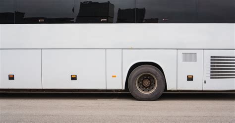 Fanget på video Dansk buschauffør havde ofte sex i bussen Nu er han fyret