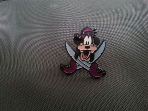 Goofy Pirate Disney Pin Disney Pin Collections Disney Pins Disney