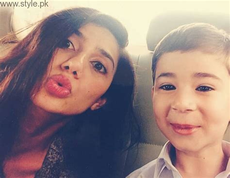 Mahira Khan with her son