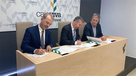 Cajaviva dona 3 200 euros a la Fundación Luctari para la inclusión de