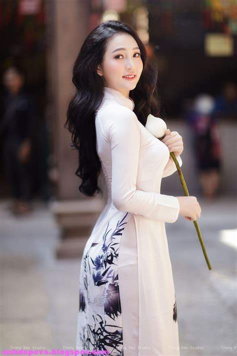 Bộ ảnh hot girl PHUONG LINH xinh tươi trong tà áo dài trắng