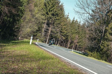 Suzuki SV Einsteiger Naked Vergleich