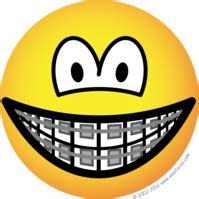 Braces emoticon : Emoticons @ emofaces.com