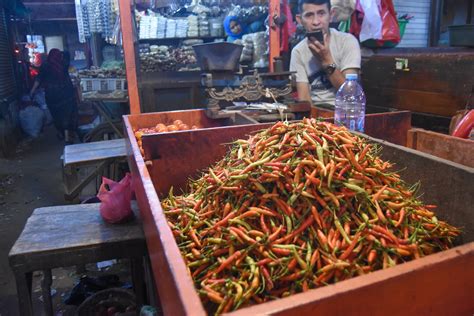 Mayoritas Harga Pangan Turun Pada Jumat Pagi Cabai Rawit Merah Jadi