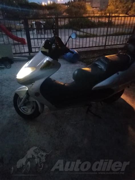 Vespa salcano 150 Cijena 400 Crna Gora Podgorica Podgorica uži