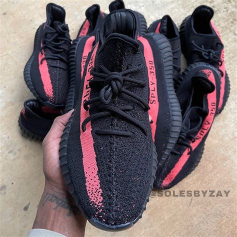 Adidas Yeezy Boost 350 V2 Core Black Red スニーカー