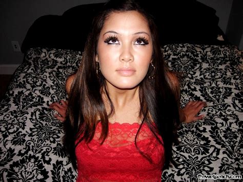 Babe Today The Wet Peach Thewetpeach Model Perfect Panties Sexo Token Mobile Porn Pics