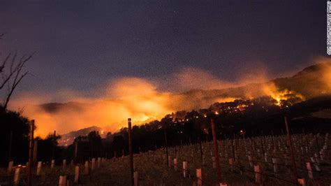 Almeno Morti E Stato Di Emergenza Per I Devastanti Incendi In