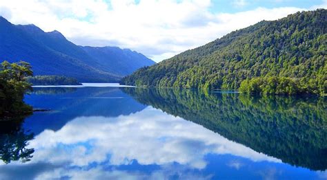 Lago Correntoso Ruta De Los Siete Lagos Patagonia Argentina Ruta 40