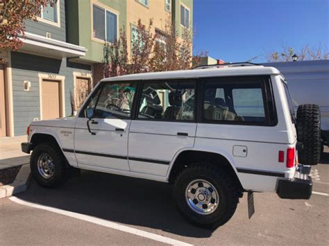 1991 Mitsubishi Montero LS RARE 4x4 4 Door Classic SUV Color White