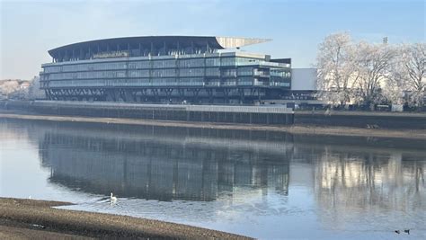 Fulham FC Riverside Stand - The Institution of Structural Engineers