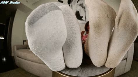 MILFs Moody Domi DIRTY SOCKS Pt MOV Amateur Soles Giantess And Footjobs Clips Sale