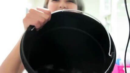 Hot Chinese Girl Ice Bath Challenge