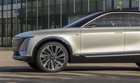 Cadillac Debuts LYRIQ: Brand's First Fully Electric Vehicle - autoNXT.net