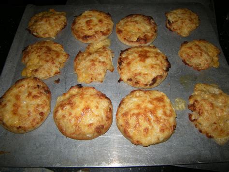 Cheese Crabmeat English Muffins - Finger Click Saver