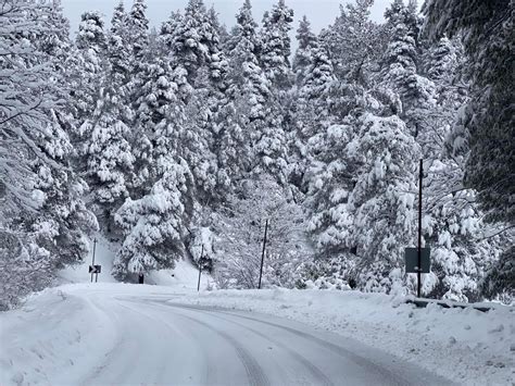 Maltempo Forti Nevicate In Grecia Spettacolo Sullisola Di Eubea