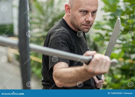 Eskrima and Kapap Instructor Demonstrates Machete Weapon Fighting ...