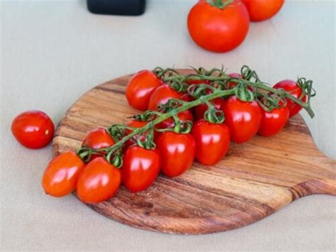 Cherry Tomato Nutrients Benefits And Uses