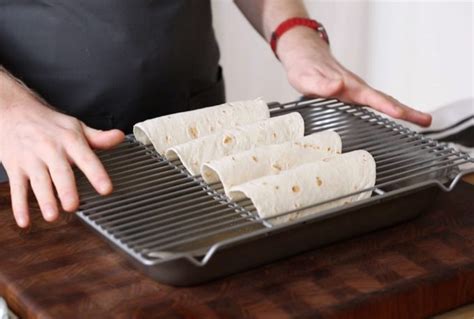 Truco De Cocina Cómo Hacer Tortillas Crujientes Para Tacos En El Horno