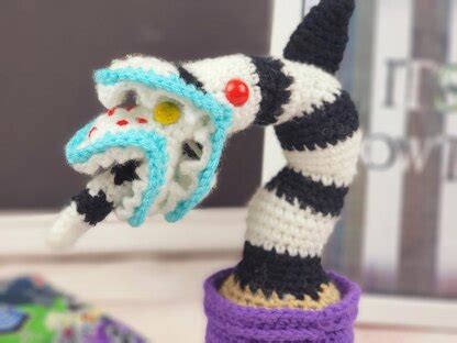 Sandworm Crochet pattern by Carolyne Brodie | LoveCrafts