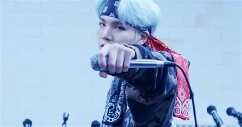 BTSs MIC Drop Steve Aoki Remix MV Surpasses 1 2 Billion Views