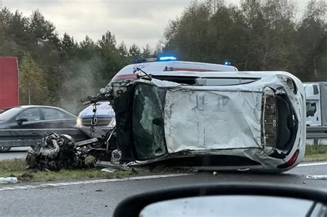 Wypadek na autostradzie A1 Auto wjechało w cysternę ESKA pl