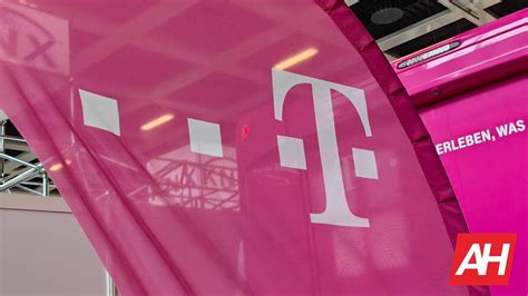 Some T-Mobile stores sold used phones as new, claims report