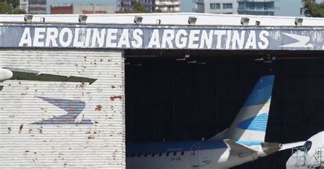 El presidente de Aerolíneas Argentinas calificó el paro como salvaje y