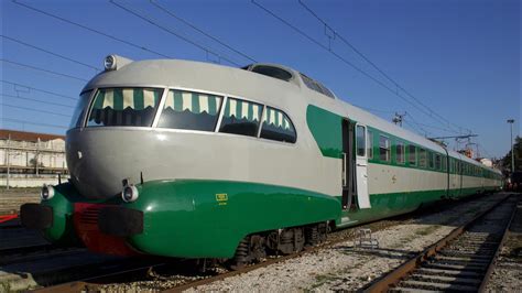 Porte Aperte Alla Squadra Rialzo Di Milano Centrale Rotabili Storici