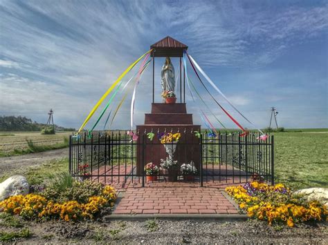 Przydrożne kapliczki i krzyże w Kaliszu i powiecie kaliskim ZDJĘCIA