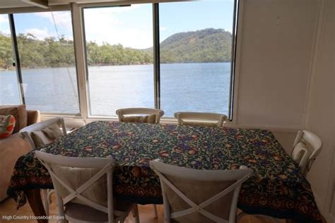 Dharma Houseboat Holiday Home On Lake Eildon House Boats Boats