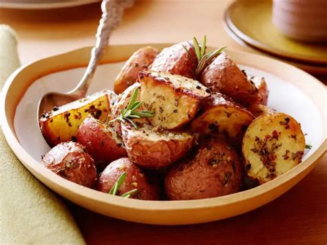 Roasted Red Potatoes With Rosemary DebbieNet