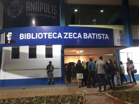 Biblioteca Zeca Batista, a casa dos livros, dos escritores e da ...