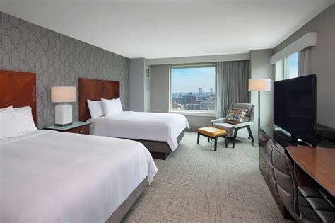 Philadelphia Hotel Suites | Philadelphia Marriott Downtown