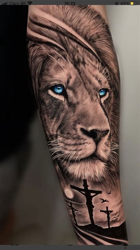 Pin de Haroldo em felinos Tatuagens de leão Tatuagem de mão