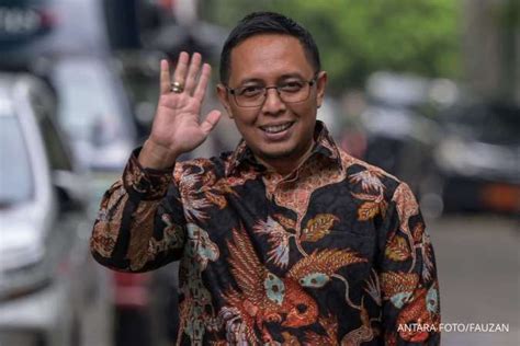 Mensos Dan Istana Buka Suara Soal Bansos Bantuan Wapres Gibran