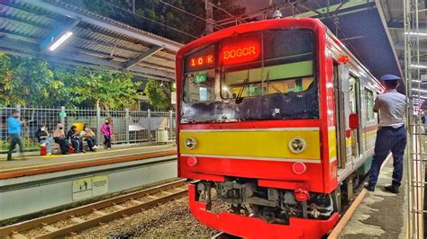 Persiapan Weekend Nonton Kereta Api Lintas Jakarta Cakung Krl