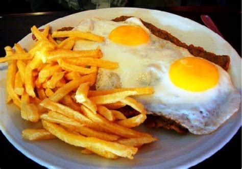 Milanesas con papas fritas y huevos fritos | receta sRecetas.ES