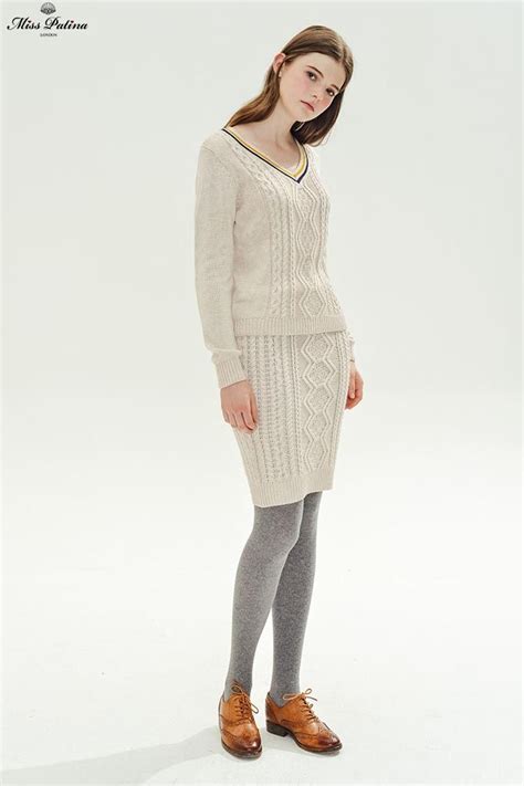 Quintessentially British Jumper Beige Miss Patina Vintage