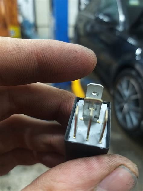 38. Замена реле 645 и 646 Ауди А6 С7 — Audi A6 (C7), 2,8 л, 2011 года ...