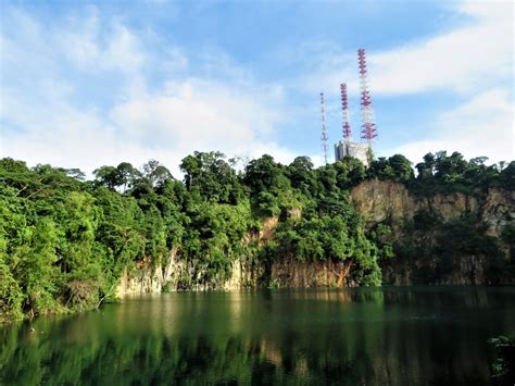 Bukit Timah Hill – Hiking the Green Isle