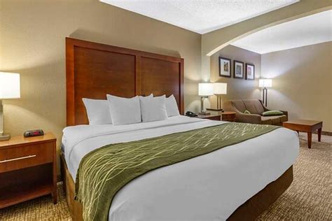 COMFORT INN APEX - HOLLY SPRINGS - Prices & Hotel Reviews (NC)