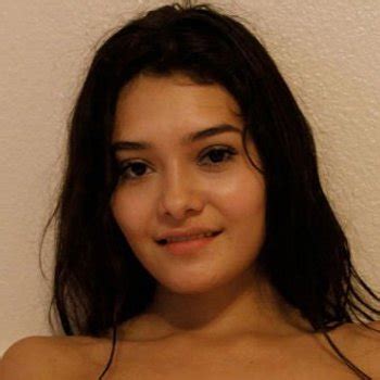 Soledad Lomas Babe Page Watch This Adult Model On FreeOnes