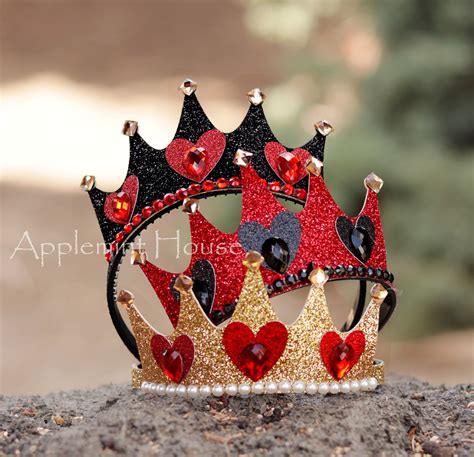 Queen Of Hearts Crown Queen Of Hearts Costume Alice In Etsy Queen Of Hearts Costume Heart