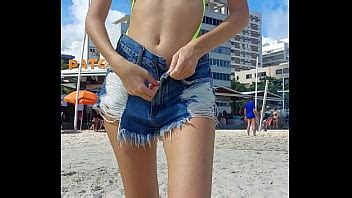 Chica En Un Micro Bikini Sexy XVIDEOS
