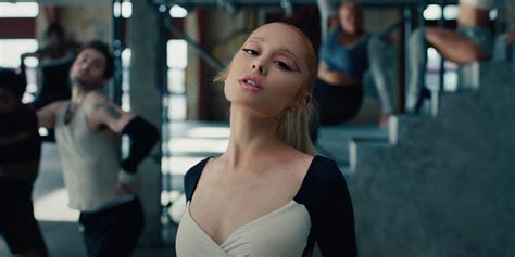 Watch Ariana Grandes New Yes And Video Pitchfork