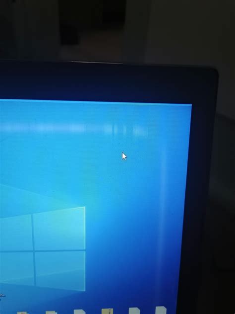 Every few hours my PC crashes, like this. Sound freezes and I see these