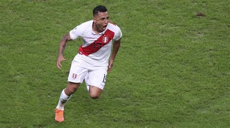 Perú Vs Chile Centro De Carrillo Y Golazo De Yotún Para El 2 0 En